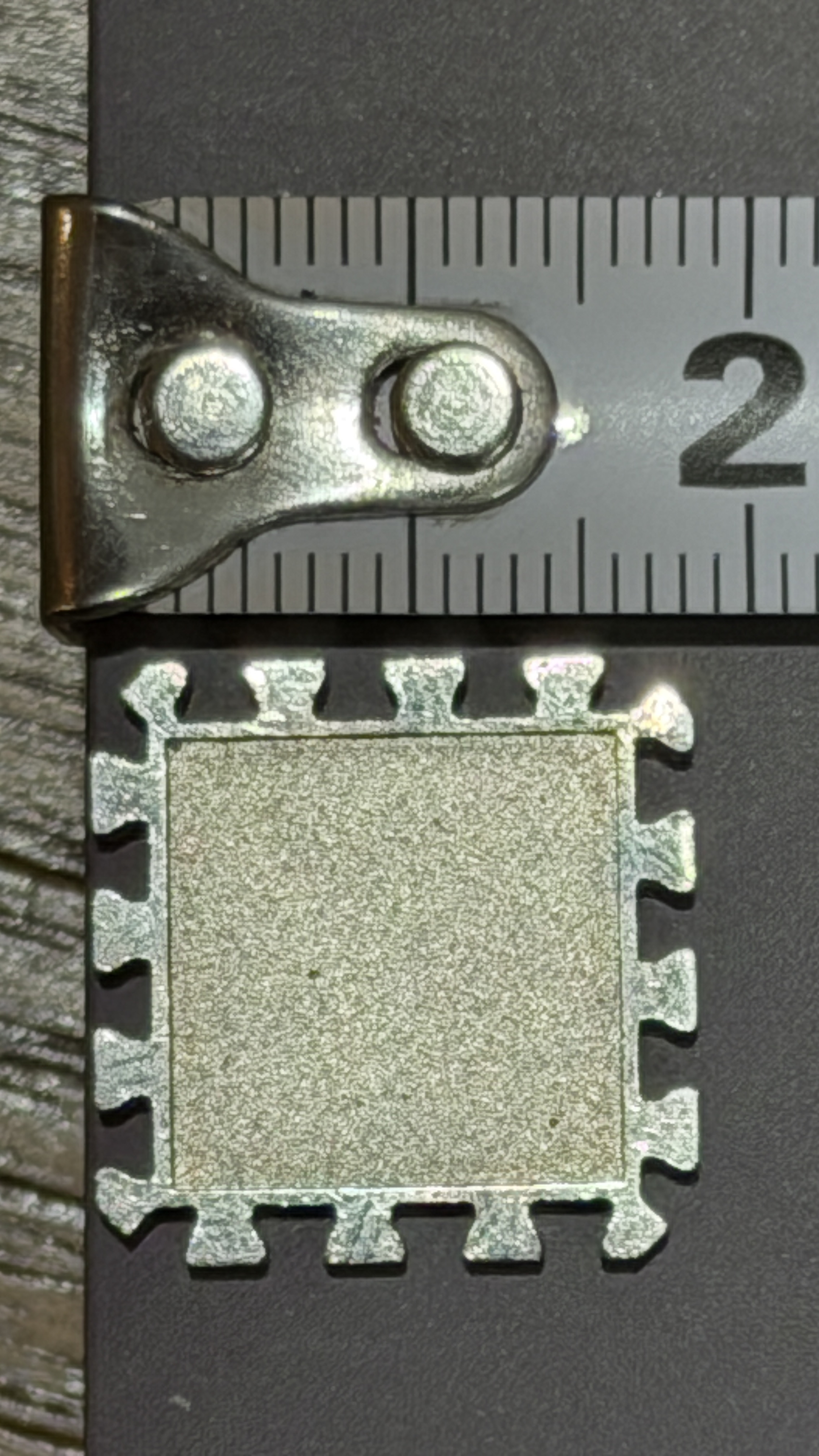 Artistic treatment at about 12mm